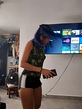 Snapshot of SAT--SU_U chatting on 11/29/25, 04:10 SAT--SU U online show from 11/29/25, 04:10