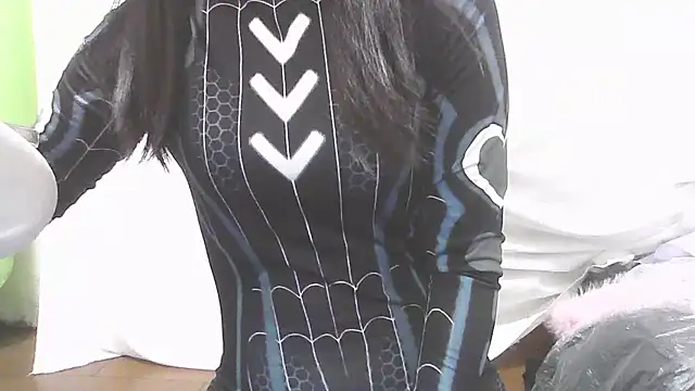 Snapshot of SquirtUniversity chatting on 10/12/25, 02:32 SquirtUniversity online show from 10/12/25, 02:32