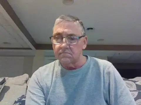 Snapshot of takeitall101 chatting on 01/01/25, 10:32 takeitall101 online show from 01/01/25, 10:32