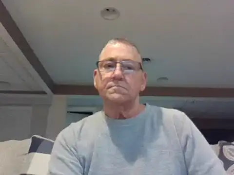 Snapshot of takeitall101 chatting on 01/06/25, 06:14 takeitall101 online show from 01/06/25, 06:14