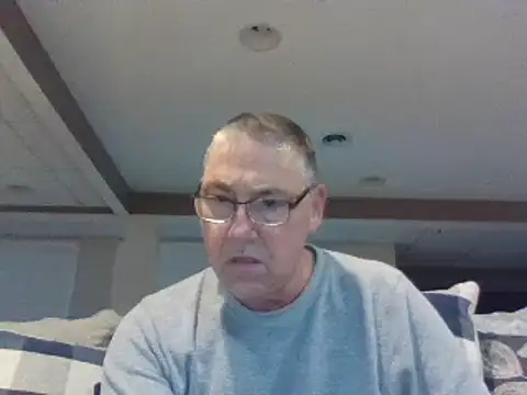 Snapshot of takeitall101 chatting on 01/11/25, 01:43 takeitall101 online show from 01/11/25, 01:43