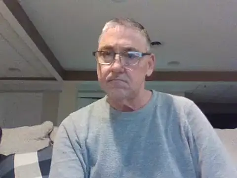 Snapshot of takeitall101 chatting on 03/15/25, 04:46 takeitall101 online show from 03/15/25, 04:46