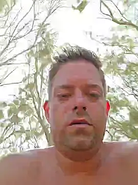 Snapshot of Trucker_Hunter chatting on 10/04/25, 01:53 Trucker Hunter online show from 10/04/25, 01:53