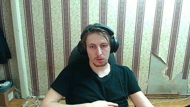 darienlarge online show from 09/13/25, 07:35