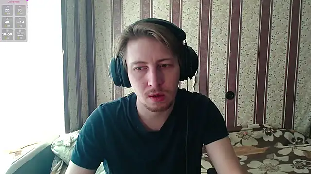 darienlarge online show from 10/17/25, 07:55