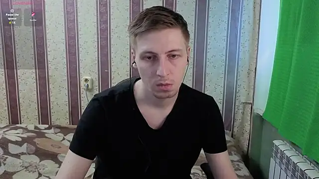 darienlarge online show from 06/08/26, 03:45