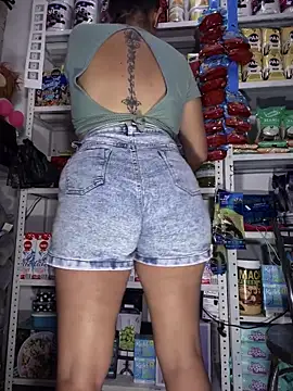 sammyqueenx21 online show from 02/05/25, 11:17