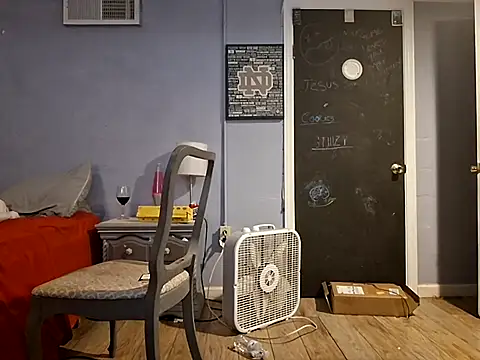 Snapshot of curiouscock38 chatting on 10/29/25, 08:10 curiouscock38 online show from 10/29/25, 08:10