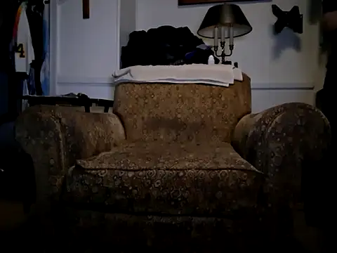 Snapshot of curiouscock38 chatting on 12/04/25, 11:08 curiouscock38 online show from 12/04/25, 11:08