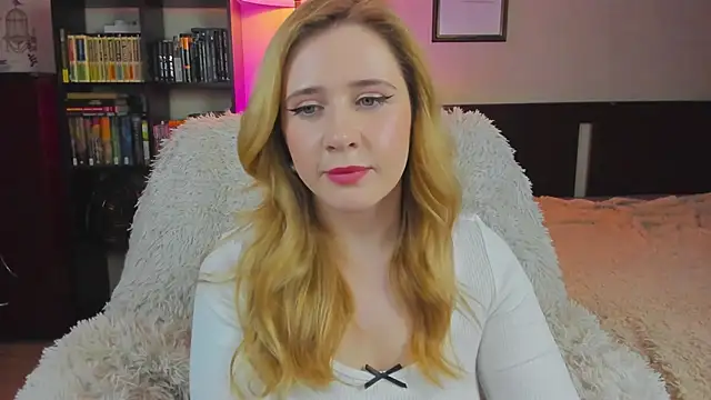 Lav Tender online show from 09/18/25, 09:50