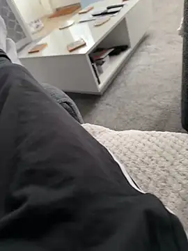 Furdale online show from 10/28/25, 02:42