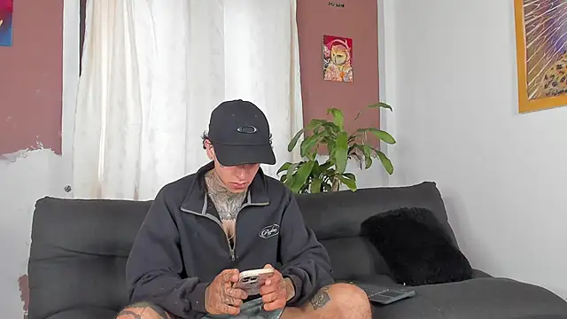 Aron ford online show from 10/03/25, 01:08