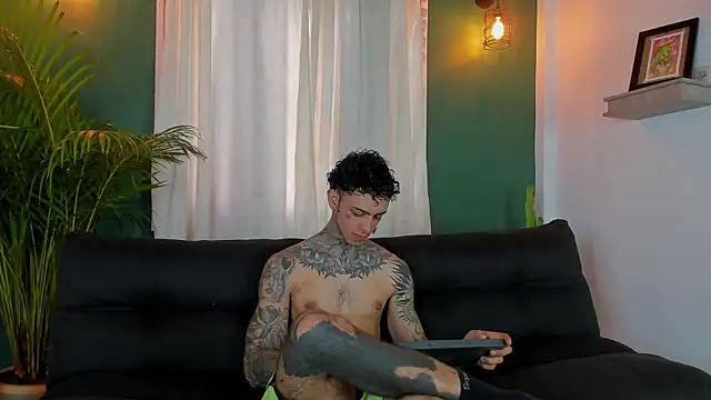 Aron ford online show from 10/30/25, 02:40