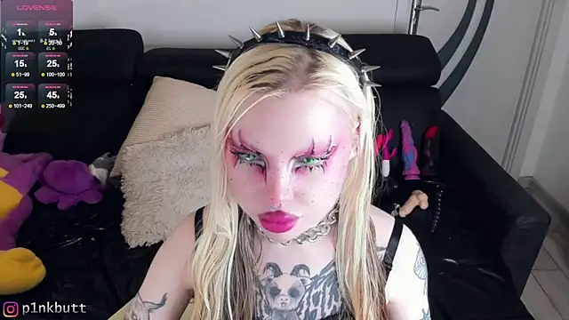 Snapshot of HelenGoat chatting on 02/01/25, 10:13 HelenGoat online show from 02/01/25, 10:13