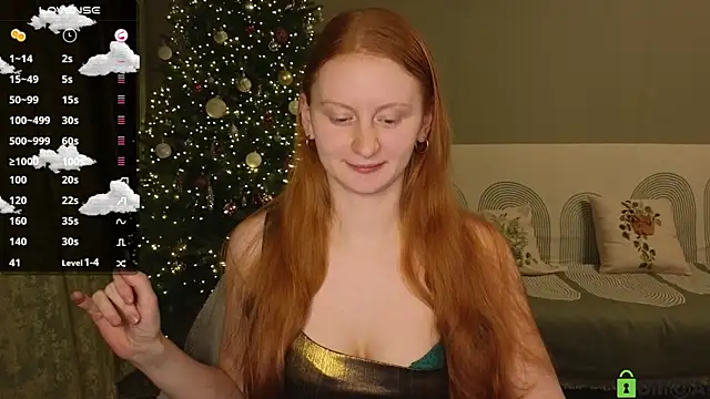 Snapshot of astoria_ross_ chatting on 12/21/24, 03:09 astoria ross online show from 12/21/24, 03:09