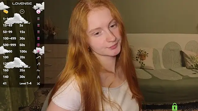 Snapshot of astoria_ross_ chatting on 10/20/25, 03:12 astoria ross online show from 10/20/25, 03:12