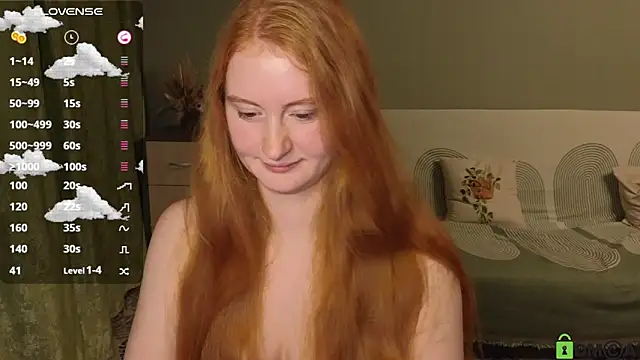 Snapshot of astoria_ross_ chatting on 10/23/25, 03:11 astoria ross online show from 10/23/25, 03:11