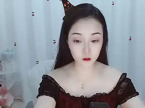 Snapshot of Angel-C chatting on 11/01/25, 01:40 Angel-C online show from 11/01/25, 01:40