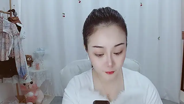 Snapshot of Angel-C chatting on 12/01/25, 01:54 Angel-C online show from 12/01/25, 01:54