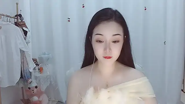 Snapshot of Angel-C chatting on 12/02/25, 01:44 Angel-C online show from 12/02/25, 01:44