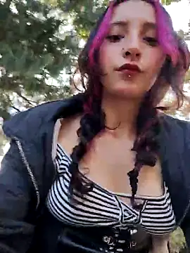  Laary online show from 10/04/25, 09:02