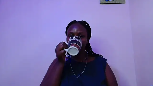 Toomuchbooty33 online show from 09/19/25, 10:16