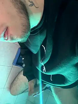 Snapshot of juandaa4558 chatting on 10/08/25, 05:16 juandaa4558 online show from 10/08/25, 05:16