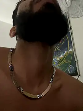 Snapshot of Alessandro__Rossi chatting on 09/22/25, 09:22 Alessandro Rossi online show from 09/22/25, 09:22