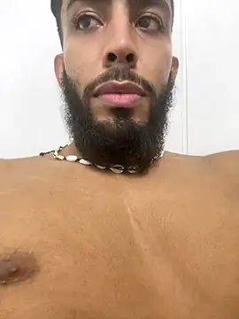 Snapshot of Alessandro__Rossi chatting on 10/23/25, 06:28 Alessandro Rossi online show from 10/23/25, 06:28