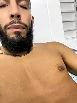 Snapshot of Alessandro__Rossi chatting on 10/31/25, 10:49 Alessandro Rossi online show from 10/31/25, 10:49