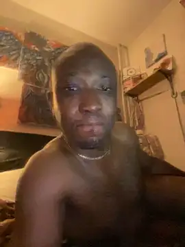 Snapshot of KingB8r chatting on 11/08/25, 04:12 KingB8r online show from 11/08/25, 04:12