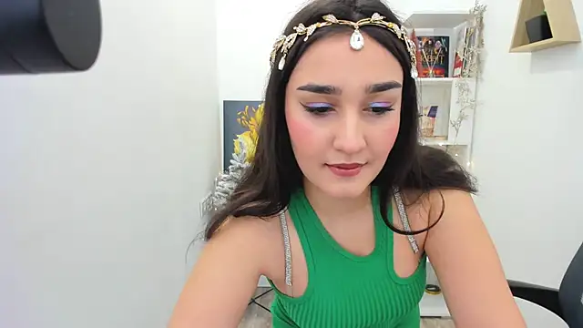 GoldenHeart 1 online show from 12/30/24, 07:32