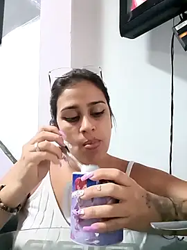 Snapshot of Latina_sexy1 chatting on 02/06/25, 08:34 Latina sexy1 online show from 02/06/25, 08:34