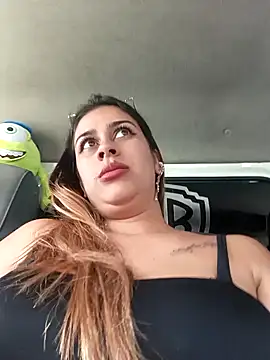 Snapshot of Latina_sexy1 chatting on 02/17/25, 06:26 Latina sexy1 online show from 02/17/25, 06:26