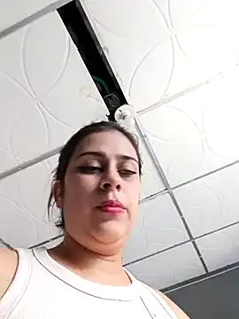 Snapshot of Latina_sexy1 chatting on 03/18/25, 05:53 Latina sexy1 online show from 03/18/25, 05:53