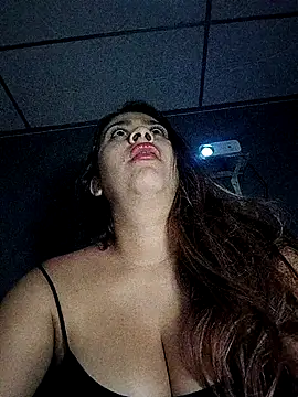 Snapshot of Latina_sexy1 chatting on 09/28/25, 03:12 Latina sexy1 online show from 09/28/25, 03:12