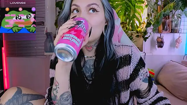 Snapshot of jelya_sg chatting on 11/16/25, 02:00 jelya sg online show from 11/16/25, 02:00