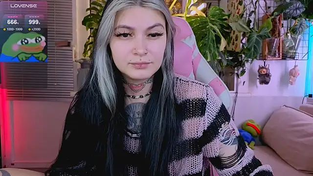 Snapshot of jelya_sg chatting on 12/01/25, 01:27 jelya sg online show from 12/01/25, 01:27