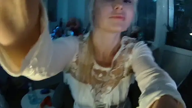 GlamSquirt online show from 10/20/25, 06:30