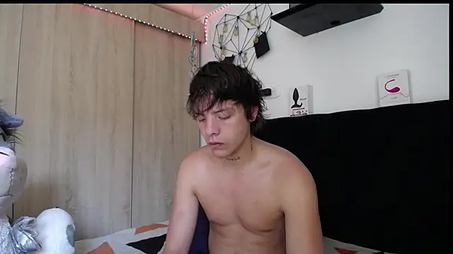 Snapshot of Santiago_kiler chatting on 02/11/26, 02:22 Santiago kiler online show from 02/11/26, 02:22