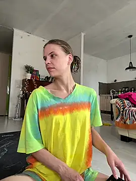 LeyaJohnson online show from 06/02/26, 12:29