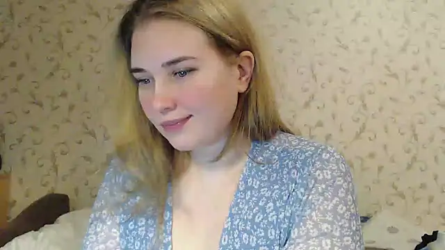 mmmPinUpGirl online show from 12/15/24, 10:04