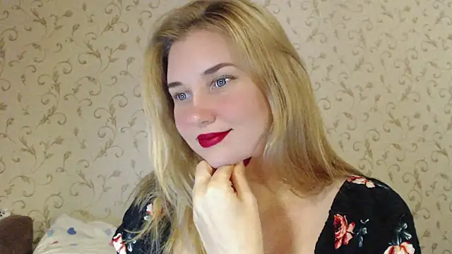 mmmPinUpGirl online show from 09/09/25, 05:56