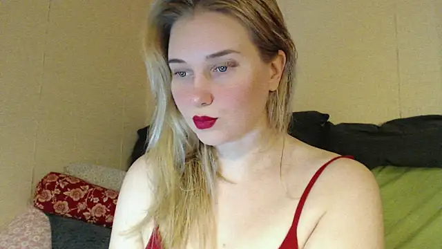 mmmPinUpGirl online show from 10/18/25, 06:52