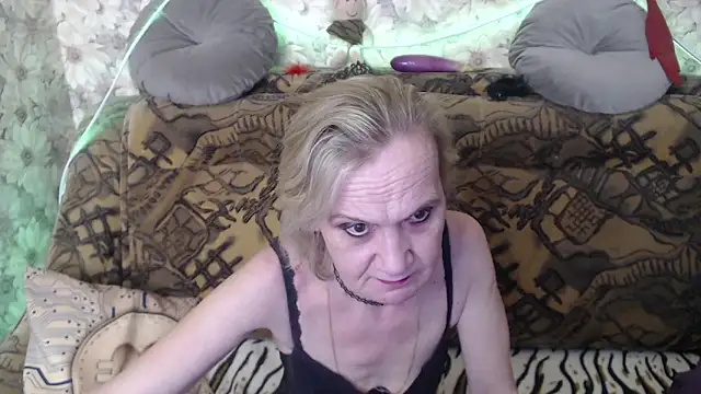 MissBekker online show from 01/31/25, 12:39