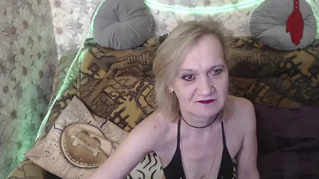 MissBekker online show from 03/17/25, 04:08