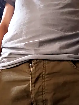 Snapshot of rodovlaz chatting on 10/21/25, 05:02 rodovlaz online show from 10/21/25, 05:02