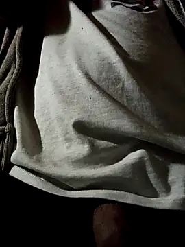 Snapshot of rodovlaz chatting on 10/28/25, 01:53 rodovlaz online show from 10/28/25, 01:53