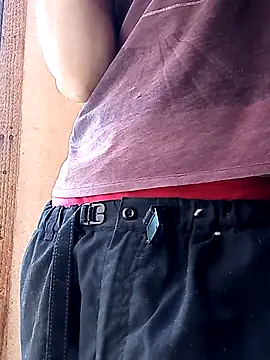 Snapshot of rodovlaz chatting on 11/03/25, 03:02 rodovlaz online show from 11/03/25, 03:02