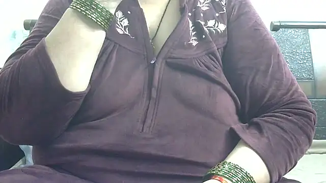 Kavya XX online show from 11/13/25, 04:17